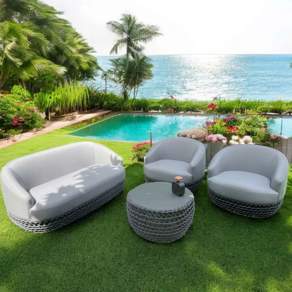 Lounge-Set für den Außenbereich mit gewebtem Stoffsockel - Pixie