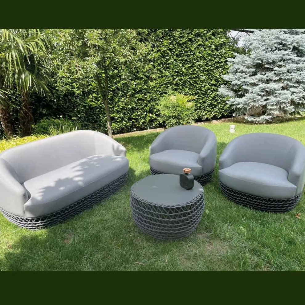 Lounge-Set für den Außenbereich mit gewebtem Stoffsockel - Pixie