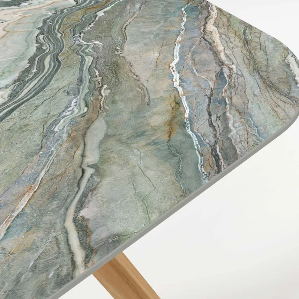 Gartentisch mit Holzsockel und Royal Peacock-Keramikplatte - Infinity