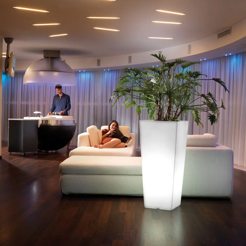 Hohe Innenvase aus weißem Polyethylen Made in Italy - Devid