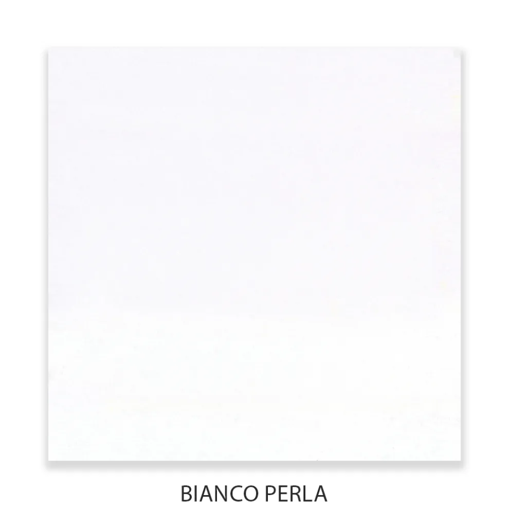 Doppelbett mit Kopfteil mit 2 Kissen, Matratze und 2 Nachttischen – Life