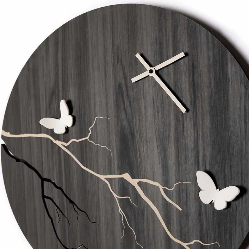 Rundes Design Wanduhr aus lasergraviertem Holz und 3D-Schmetterlingen - Farfo