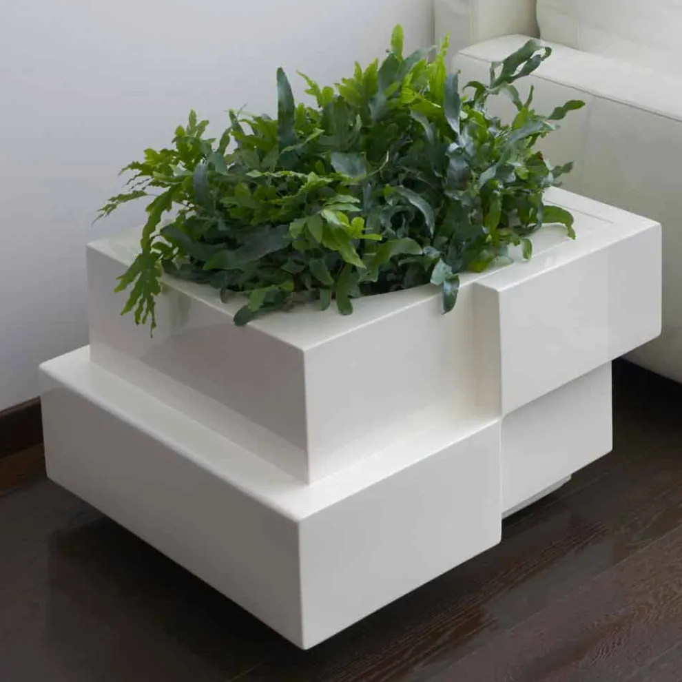 Dekorativer Vase für draußen / innen auf Rädern Slide Cubic Yo, hergestellt in Italien