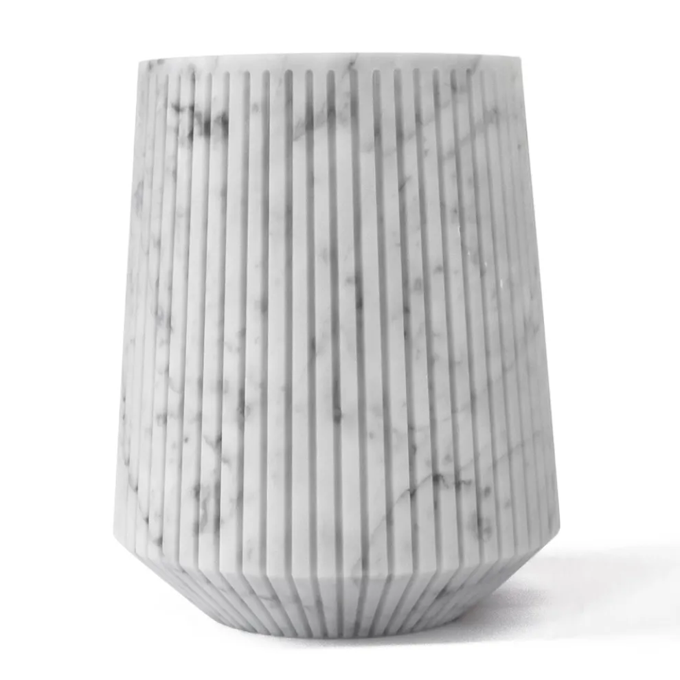 Dekorative Vase aus weißem Carrara-Marmor oder Portoro-Design mit Streifen - Kairo