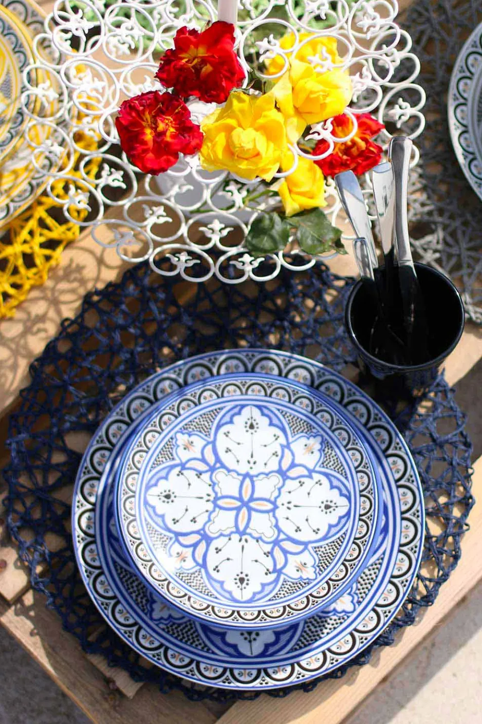 Ethnischer Geschirrservice aus Porzellan und farbigem und modernem Steinzeug 18 Stück - Fez