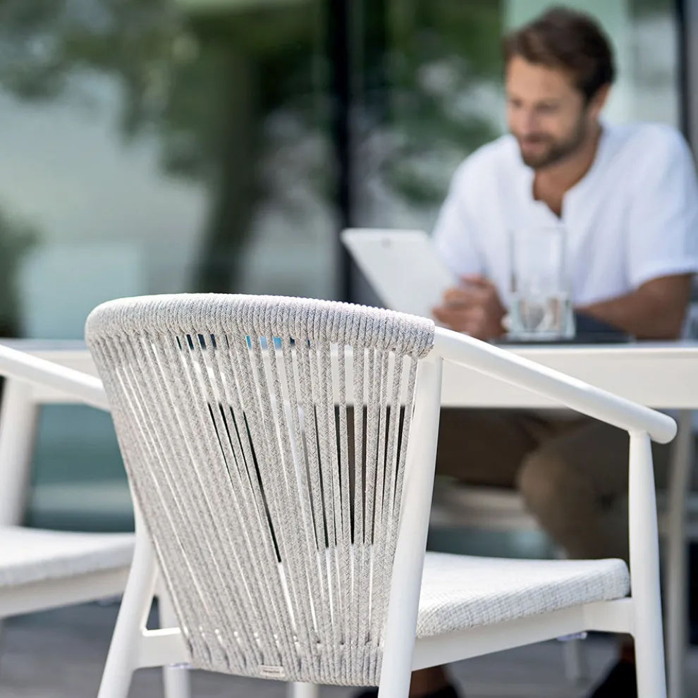 Stapelbarer Gartenstuhl aus Aluminium und technischem Stoff - Smart By Varaschin