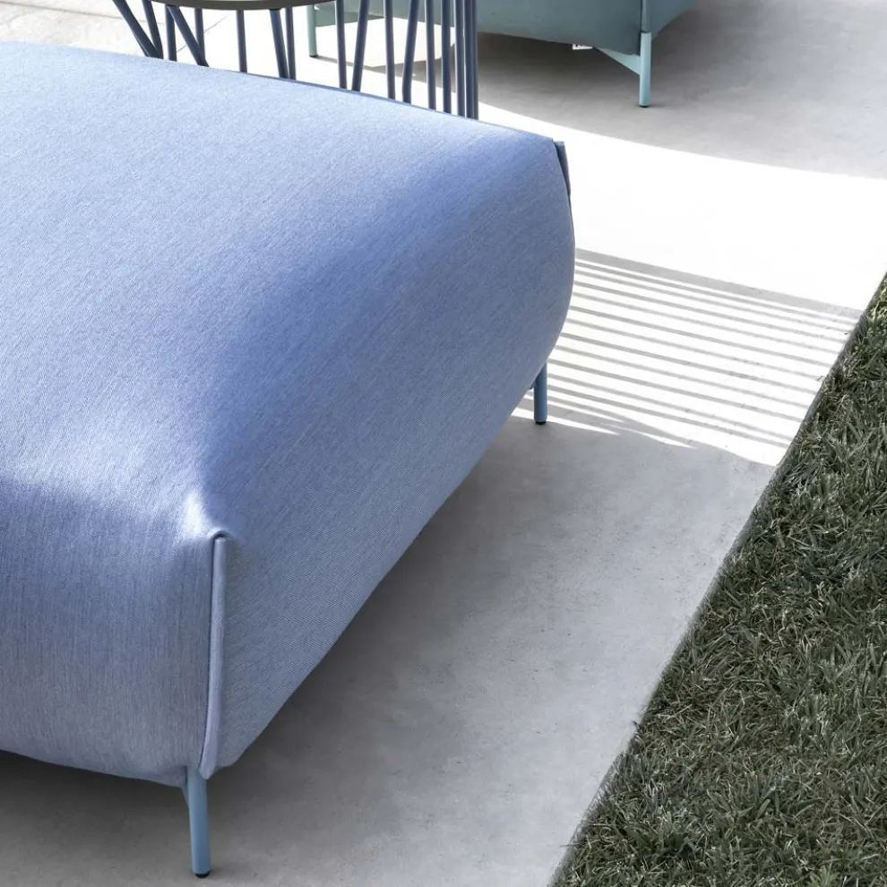 Gartenhocker gepolstert und bezogen mit Stoff Made in Italy - Butter