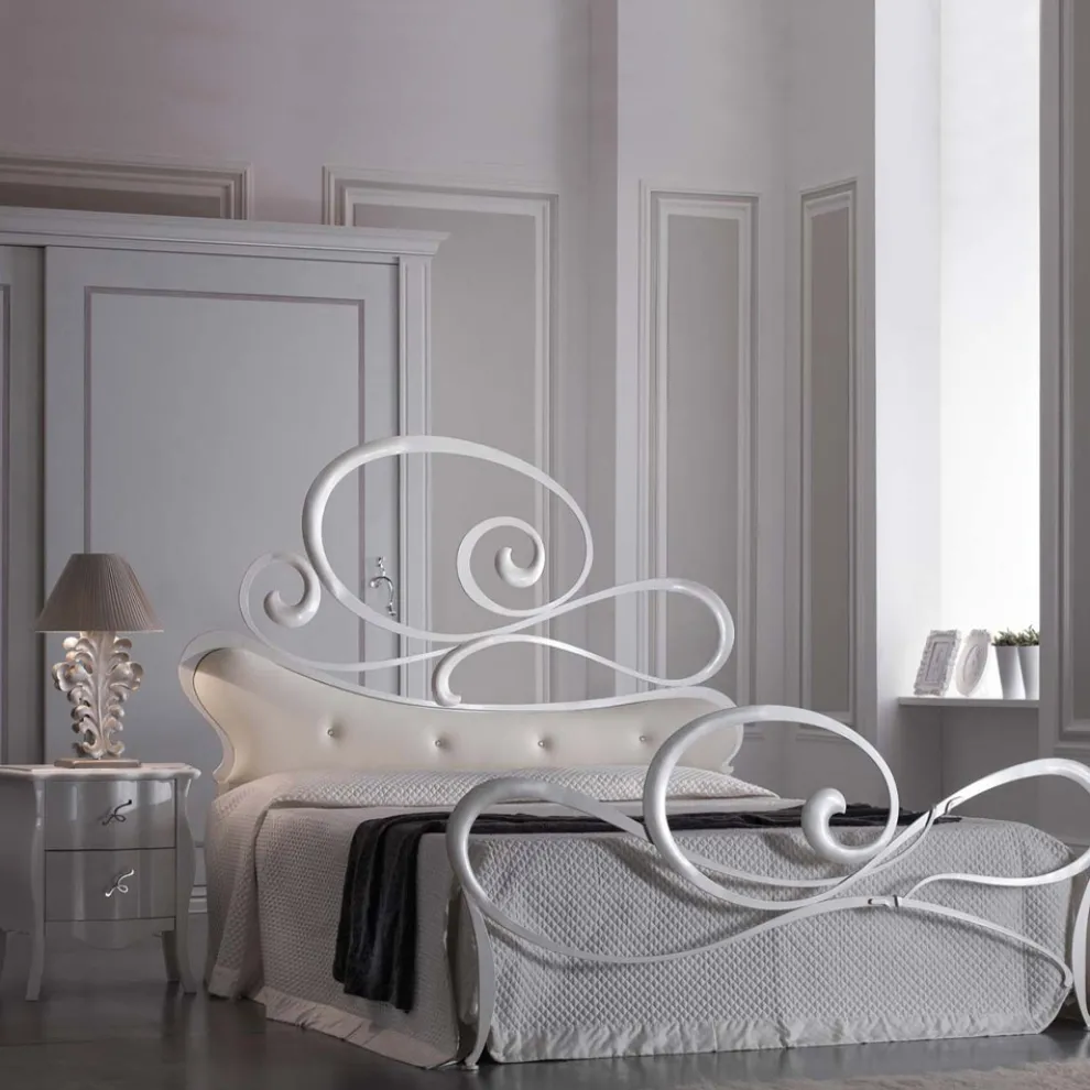 Doppelbett aus echtem Leder mit Matratze und 2 Nachttischen, hergestellt in Italien – Laser