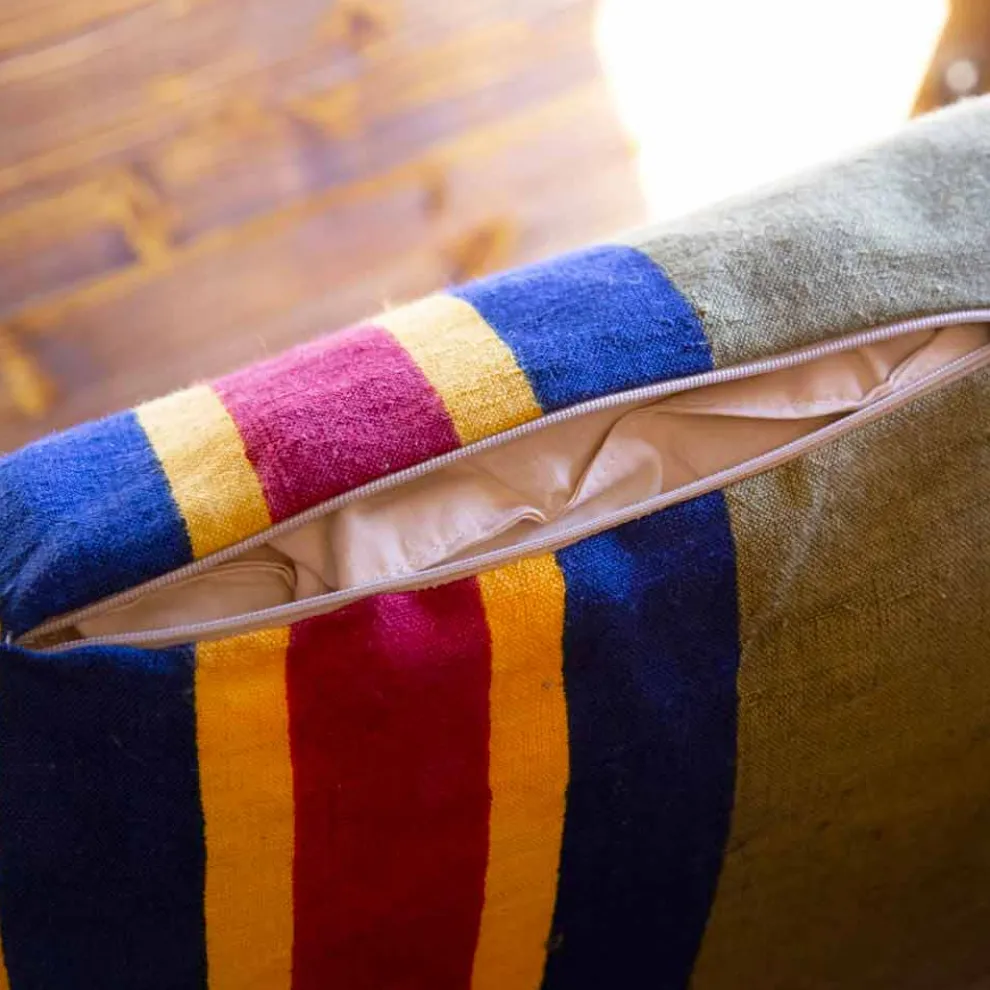 Künstlerisches italienisches Handwerkskissen Einzigartiges handgemaltes Stück - Viadurini von Marchi