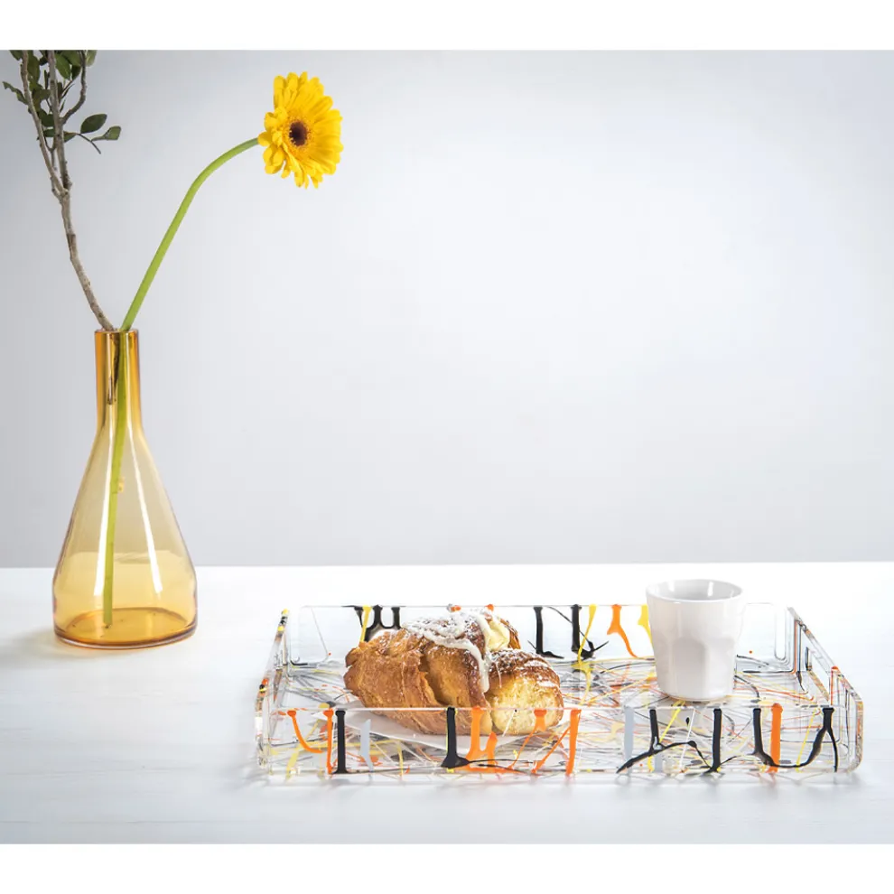 Mehrfarbiges Tablett aus Plexiglas in 2 Größen Made in Italy - Mehrfarbig