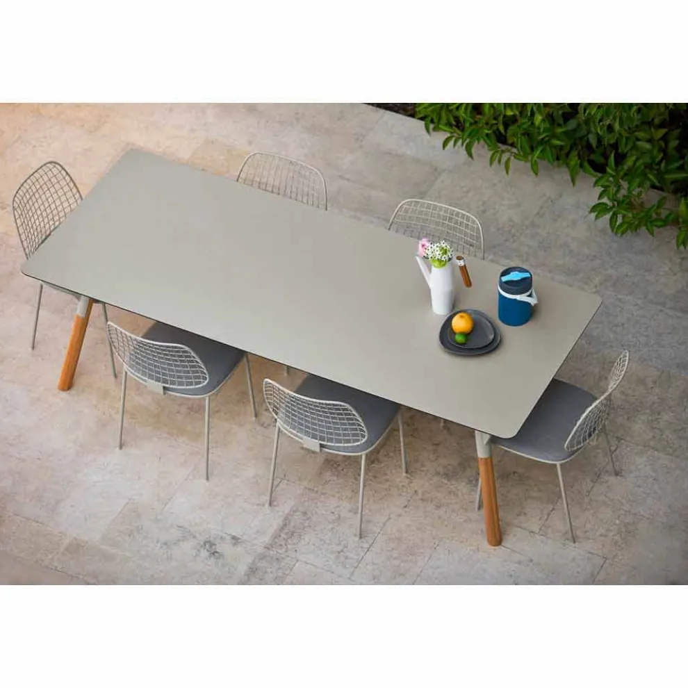 Esstisch HPL Tischplatte und Tischbeine aus Teakholz H75 cm Varaschin Link
