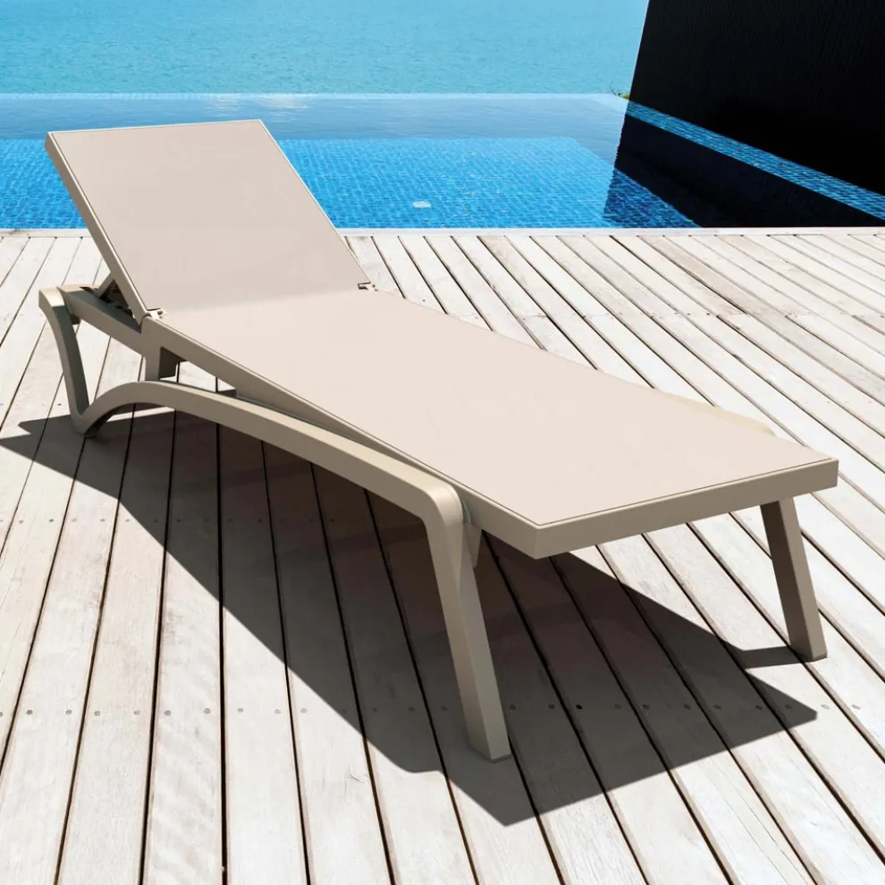 Stapelbare Gartenliege aus Polypropylen und farbigem Textilen - Artelia