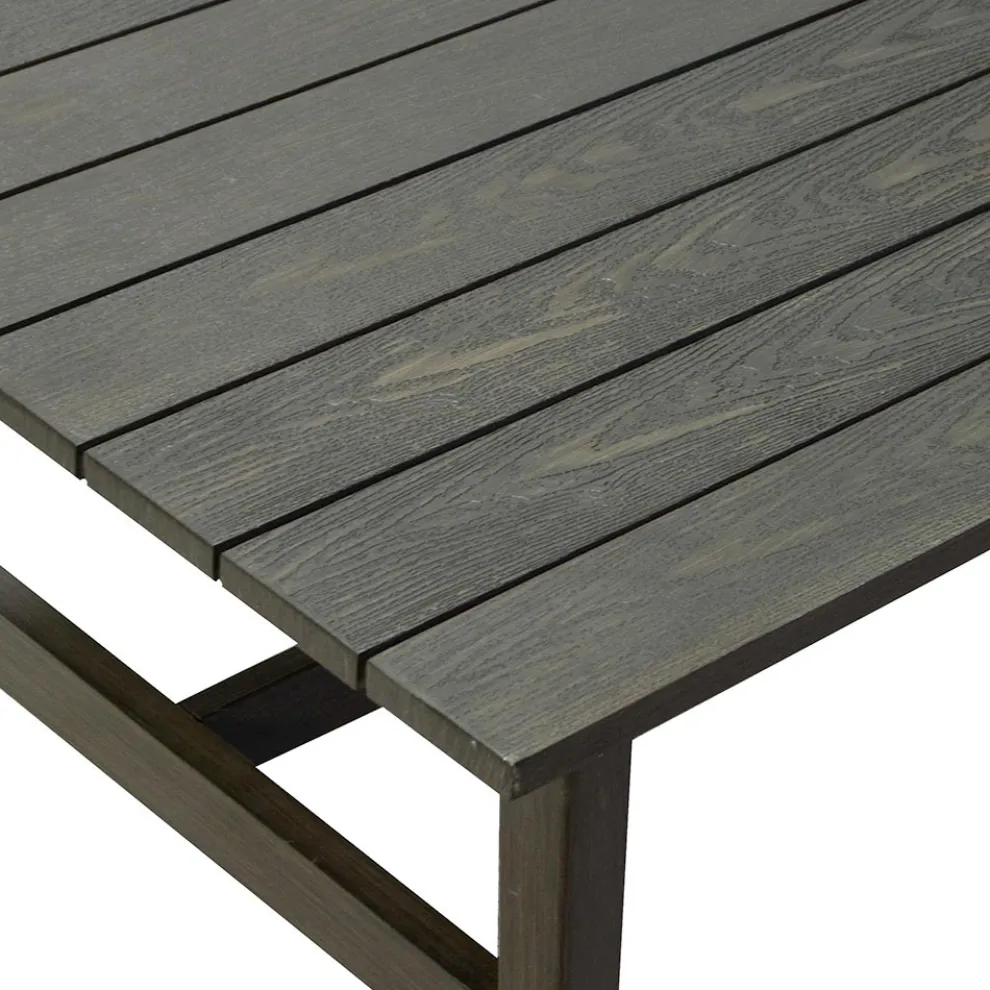 Wohnzimmer bestehend aus 2 Sesseln, 1 Sofa und 1 Couchtisch - Sonnenschirm