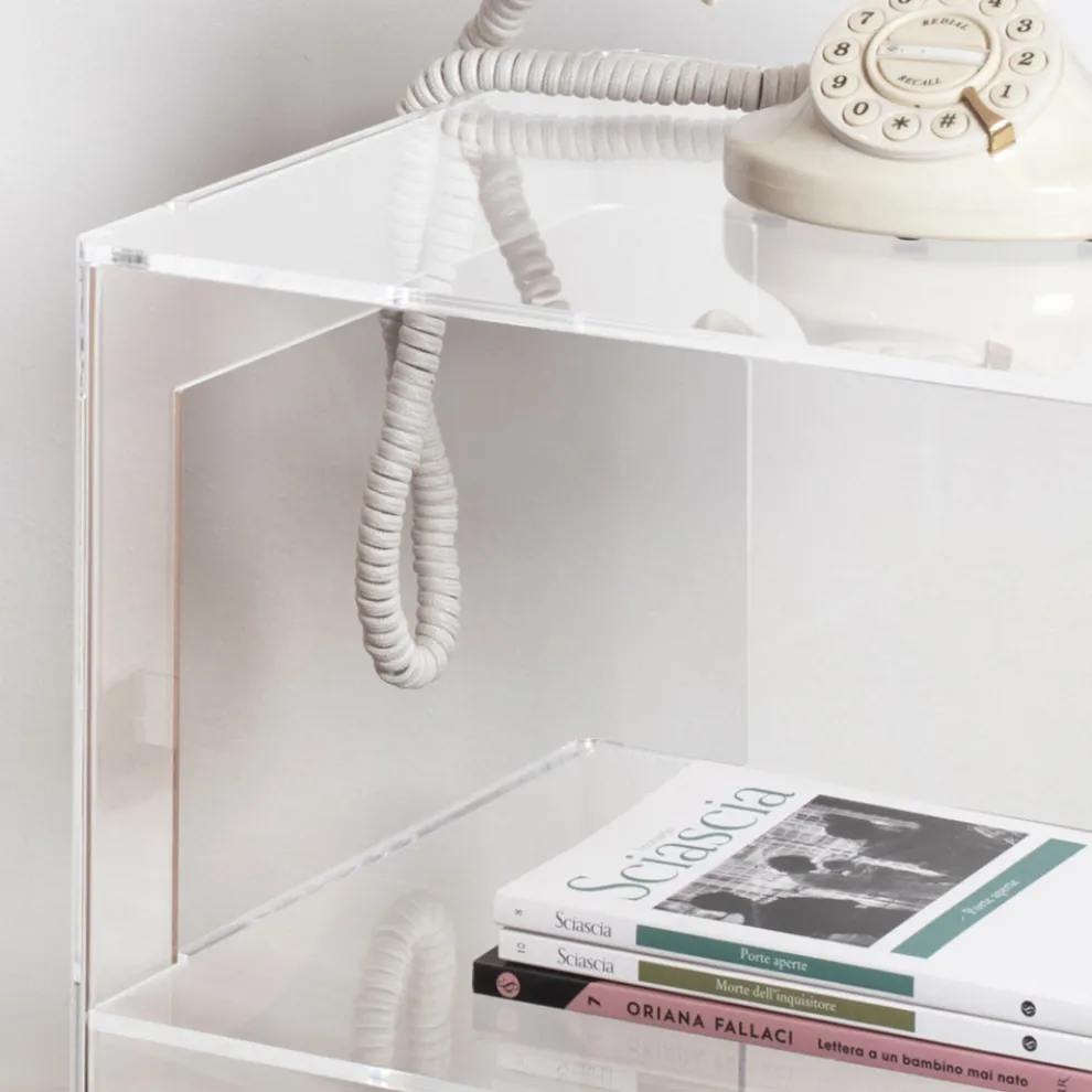 Moderner Nachttisch aus transparentem Acryl-Kristall-Design mit Ablage - Icaria