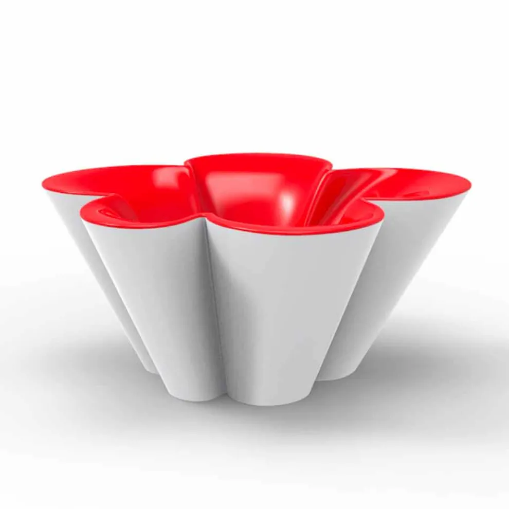 Vondom Agatha Tisch und Blumentopf aus Polyethylen, modernes Design