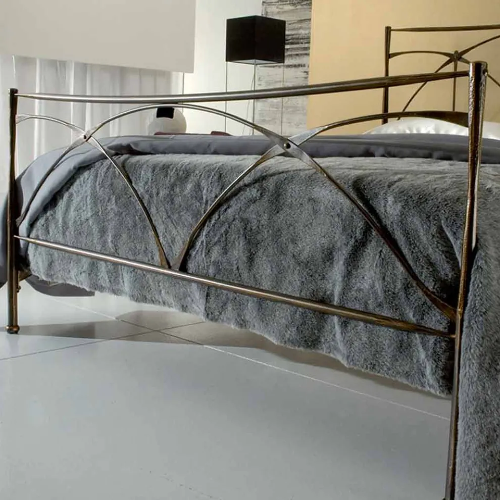 Persefone Doppelbett aus Schmiedeeisen in Design