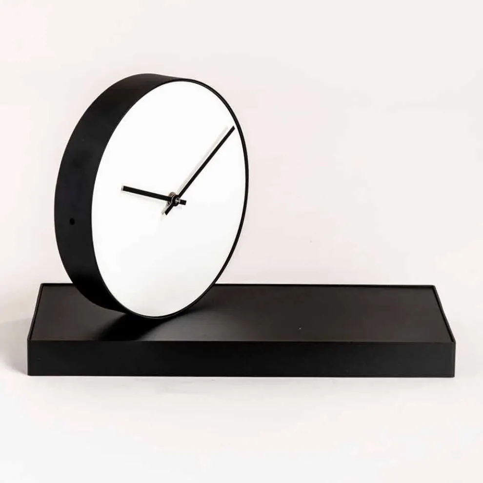 Drehtischuhr mit Stahlspiegel Made in Italy - Verdienstvoll