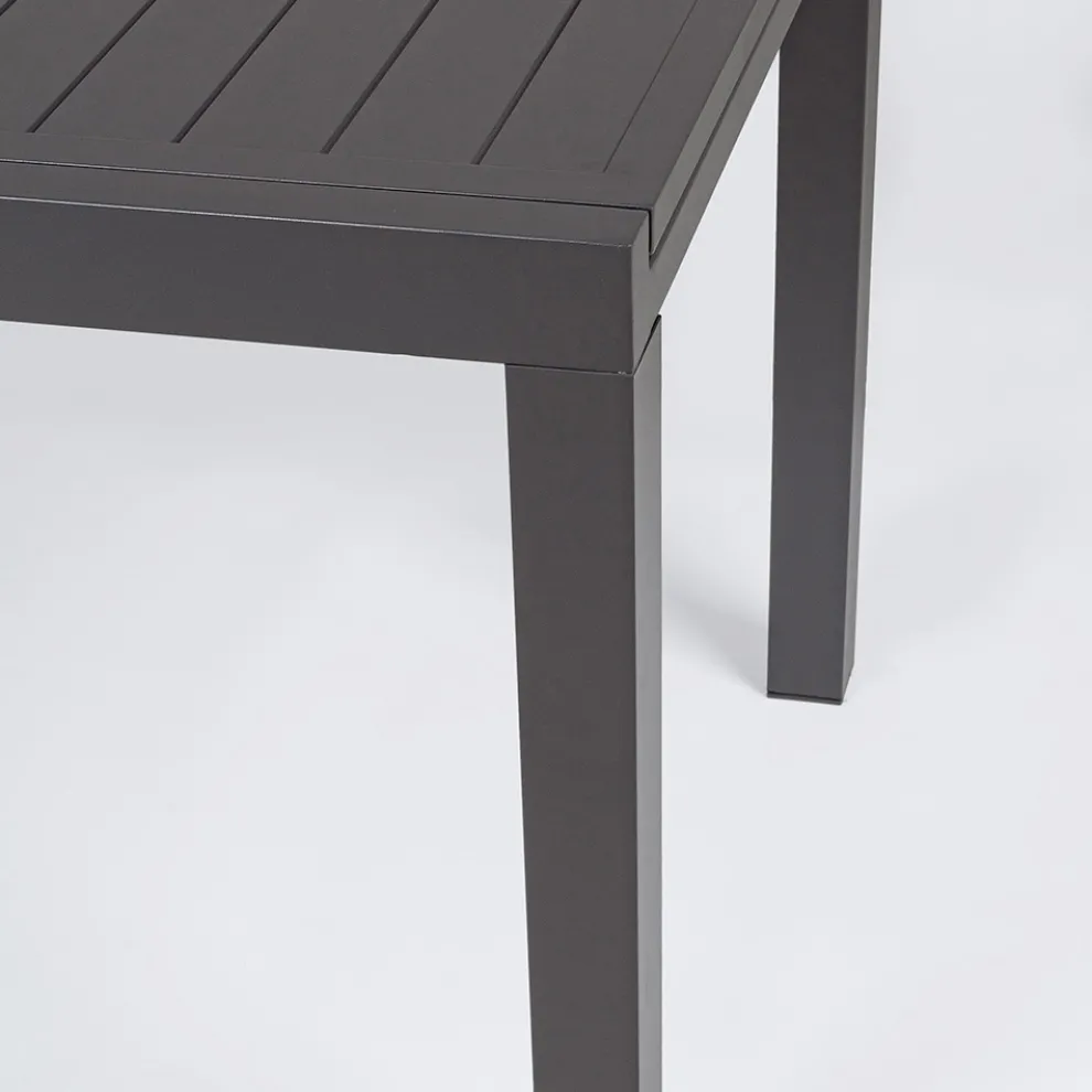 Ausziehbarer Gartentisch Bis 240 cm in Weiß oder Turteltaube Aluminium - Franz