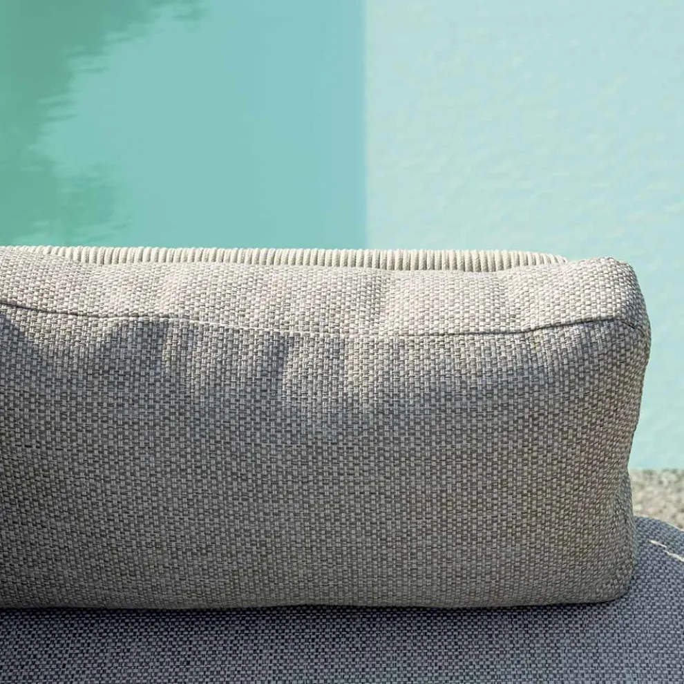 Wohnzimmer, bestehend aus 2 Sesseln, 1 Sofa und Couchtisch aus Aluminium - Symphony