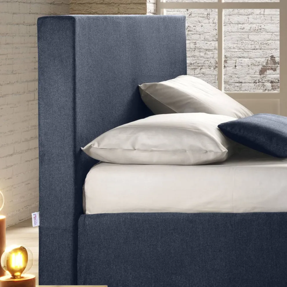 Gepolstertes Doppelbett mit Matratze und Kissen Made in Italy - Verga
