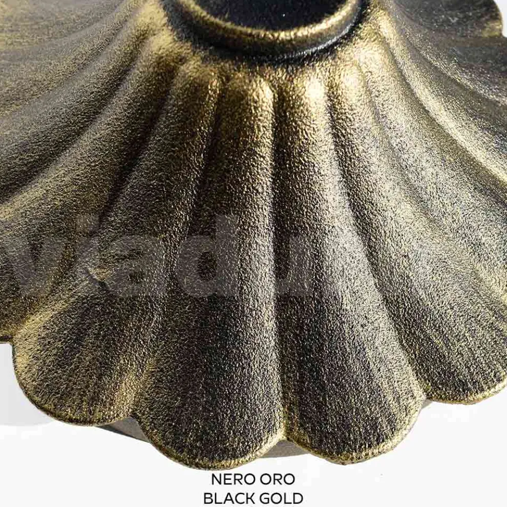 230 cm hohe Straßenlaterne aus schwarzem Acryl und Aluminium, hergestellt in Italien - Trovanero