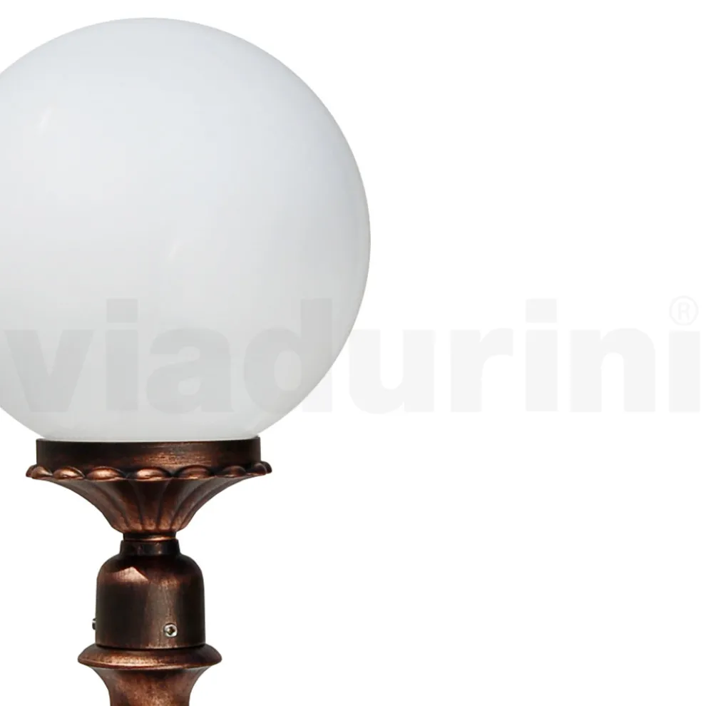 69 cm hohe Straßenlaterne aus schwarzem Acryl und Aluminium, hergestellt in Italien - Trovanero