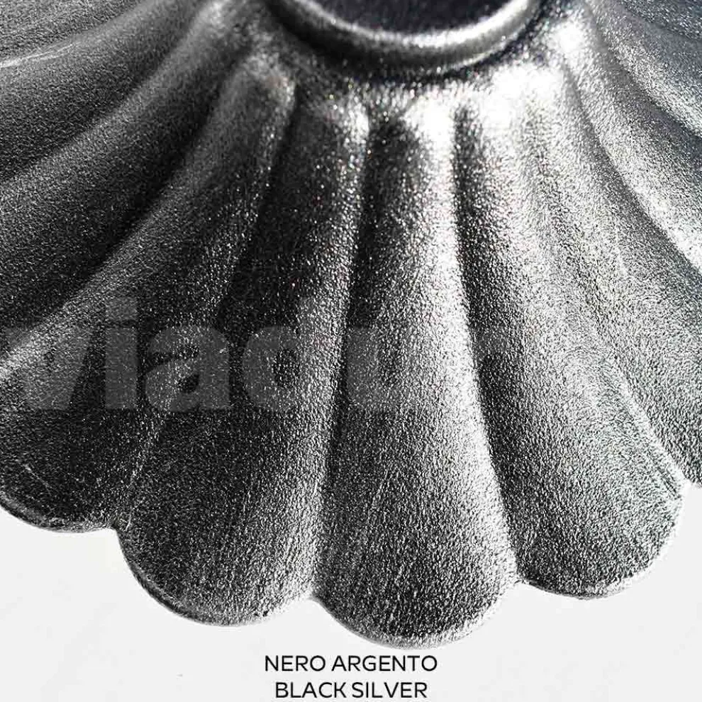 69 cm hohe Straßenlaterne aus schwarzem Acryl und Aluminium, hergestellt in Italien - Trovanero