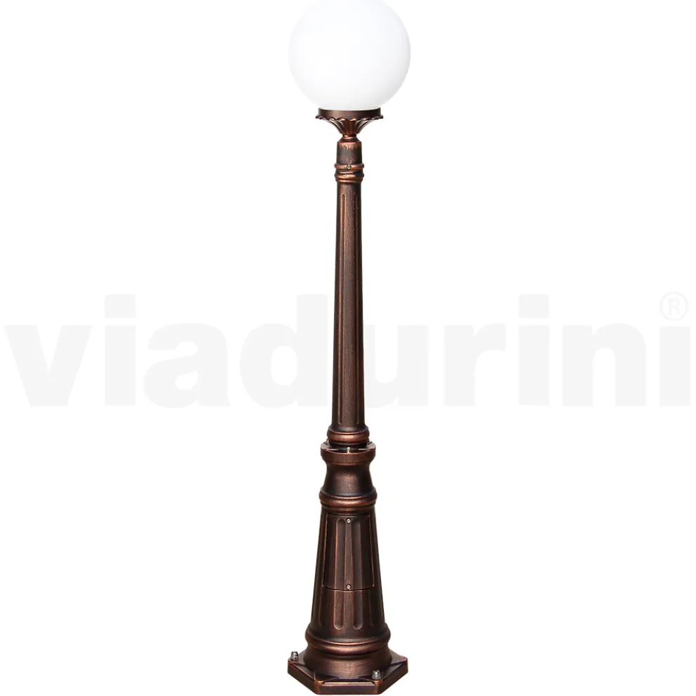 145 cm hohe Straßenlaterne aus schwarzem Acryl und Aluminium, hergestellt in Italien - Trovanero