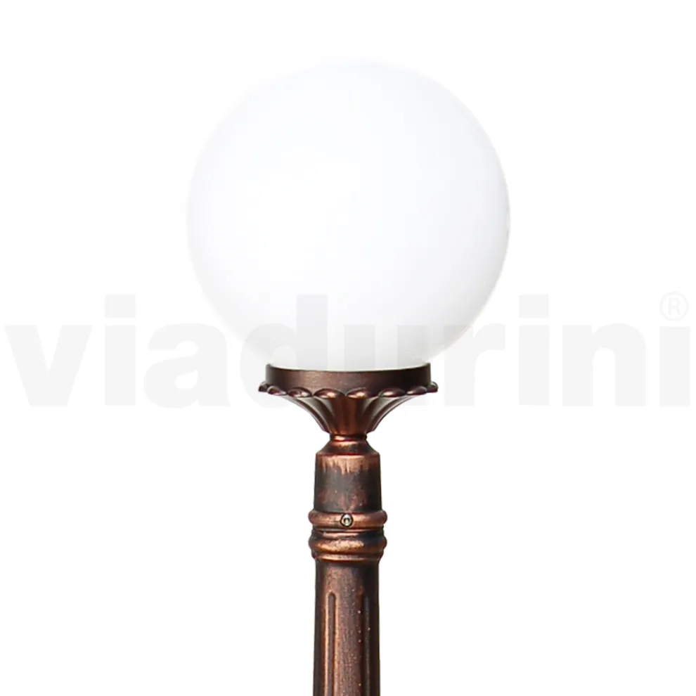 145 cm hohe Straßenlaterne aus schwarzem Acryl und Aluminium, hergestellt in Italien - Trovanero