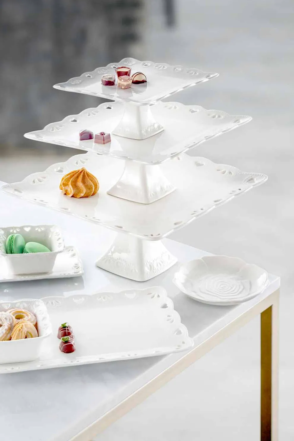 12 Stück Porzellan Elegante handdekorierte Gunstplatte - Rafiki