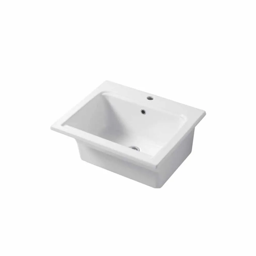 Arbeitsplatte und Wandeinsatz aus Keramik Satri in modernem Design