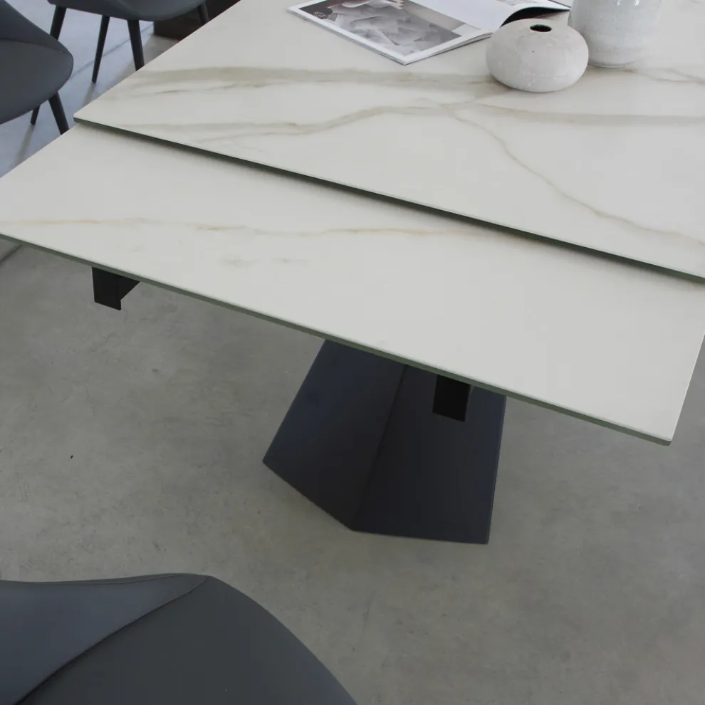 Ausziehbarer Esstisch bis 270 cm mit Keramikglasplatte - Trasimeno