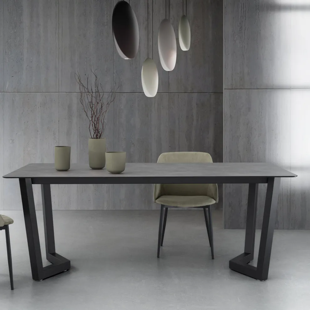 Ausziehbarer Tisch bis 300 cm Metallbasis Made in Italy - Bastiano