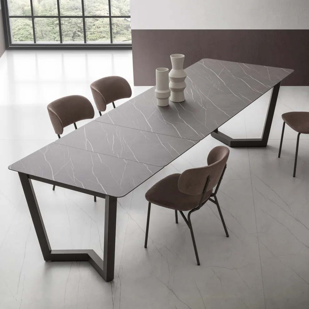 Ausziehbarer Tisch bis zu 300 cm aus geschichtetem HPL Made in Italy - Bastiano