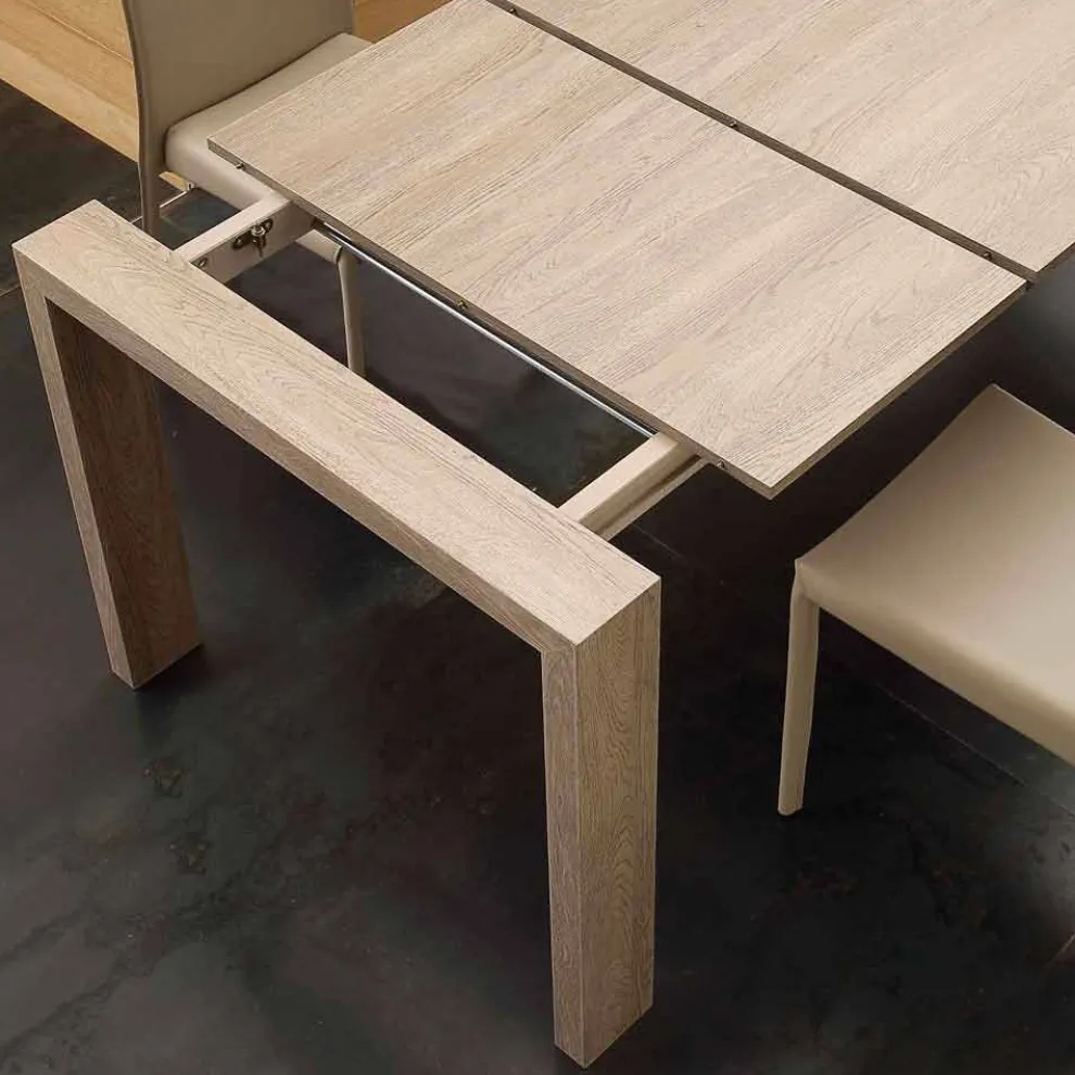 Ausziehbarer Tisch aus MDF und melaminbeschichteten Spanplatten Jesi