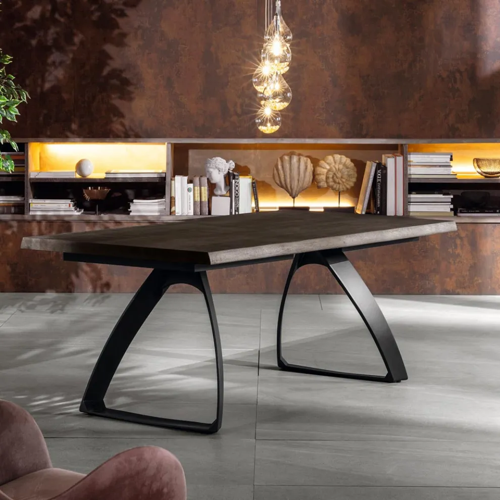 Ausziehbarer Tisch auf 300 cm aus Eichenfurnier und Aluminiumbasis – Travis