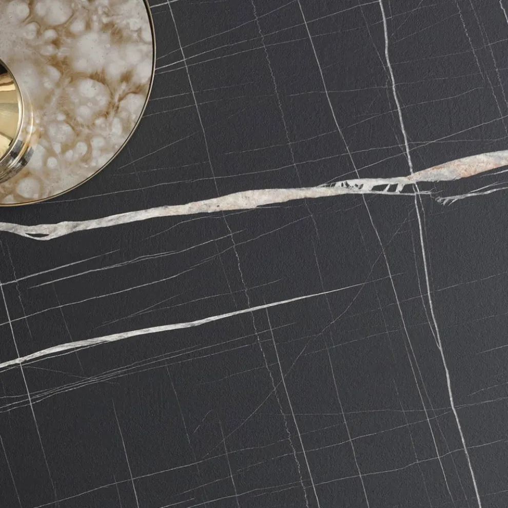 Ausziehbarer Tisch bis 238 cm Metall und farbiges Hpl Made in Italy - Pablito