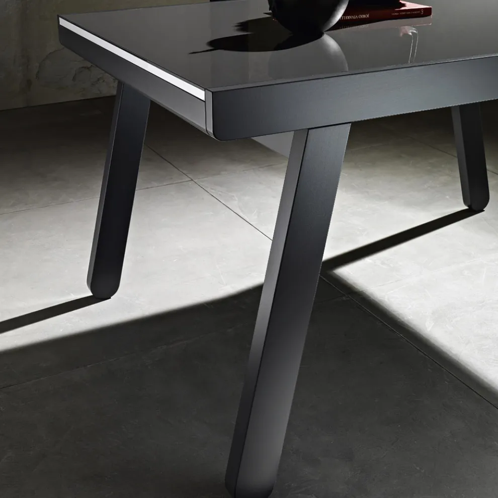 Ausziehbarer Tisch bis 240 cm aus lackiertem Holz Made in Italy - lackiert
