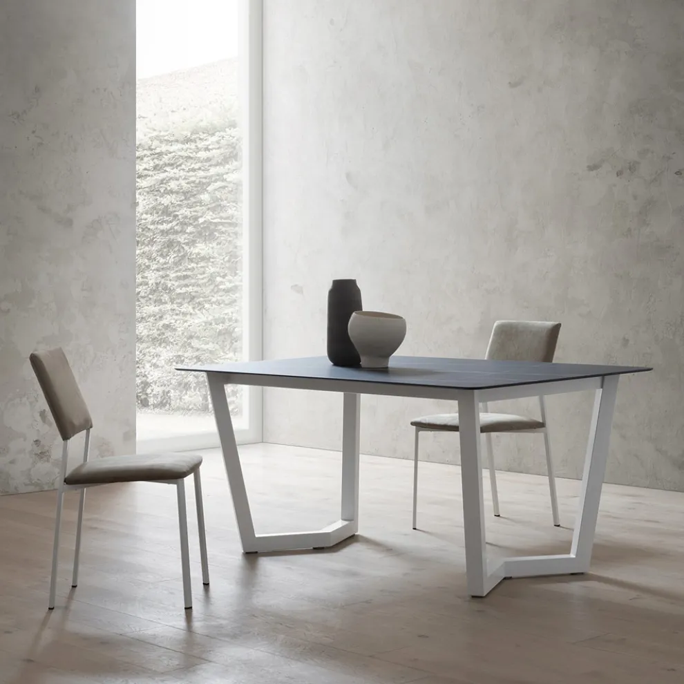 Ausziehbarer Tisch bis zu 300 cm Platte aus laminiertem HPL Made in Italy - Bastiano
