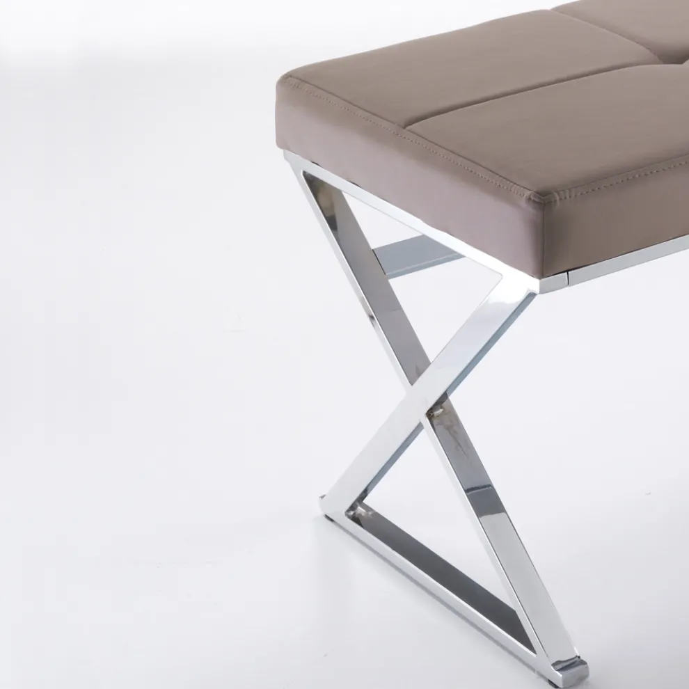 Bank aus Kunstleder und Metallstruktur – Argon