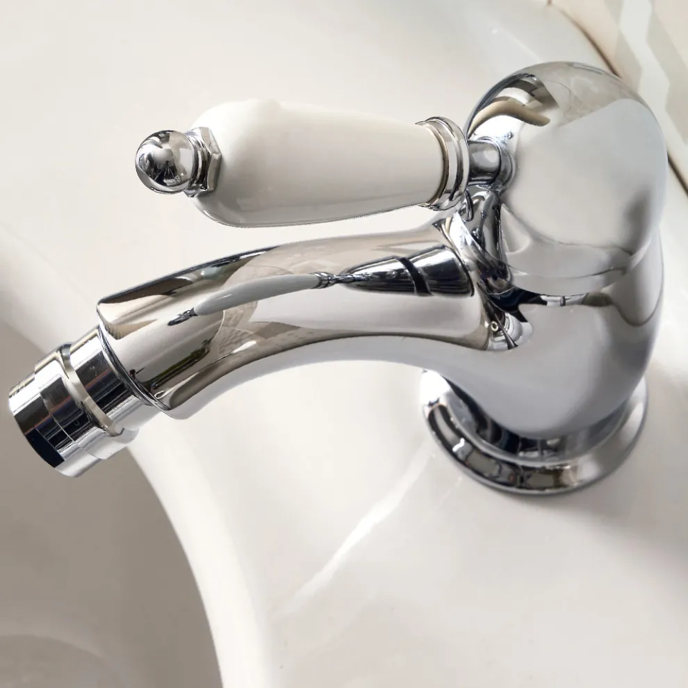 Bidetmischer im klassischen Stil aus handgefertigtem Messing mit Hebel - Noriana