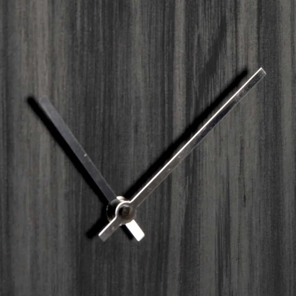 Wanduhr aus Eichenholz oder Tafel Lasergravur Design Round - Kanno