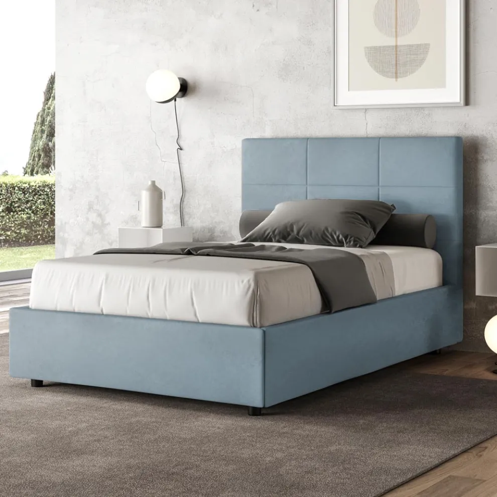 Bett 140x200 cm mit rechteckigem Kopfteil aus Mikrofaser Made in Italy - Brina