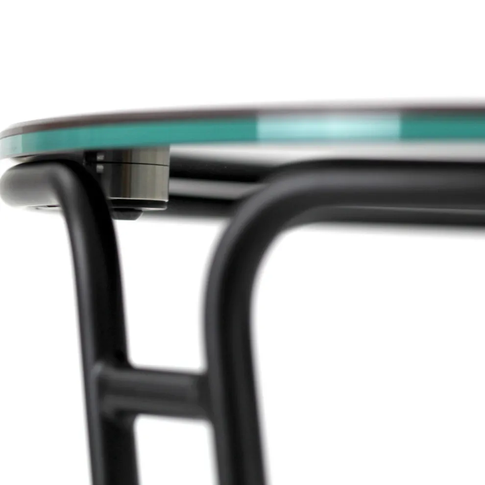 Couchtisch aus Porzellan-Grès und rundem Sockel, hergestellt in Italien – Tullia