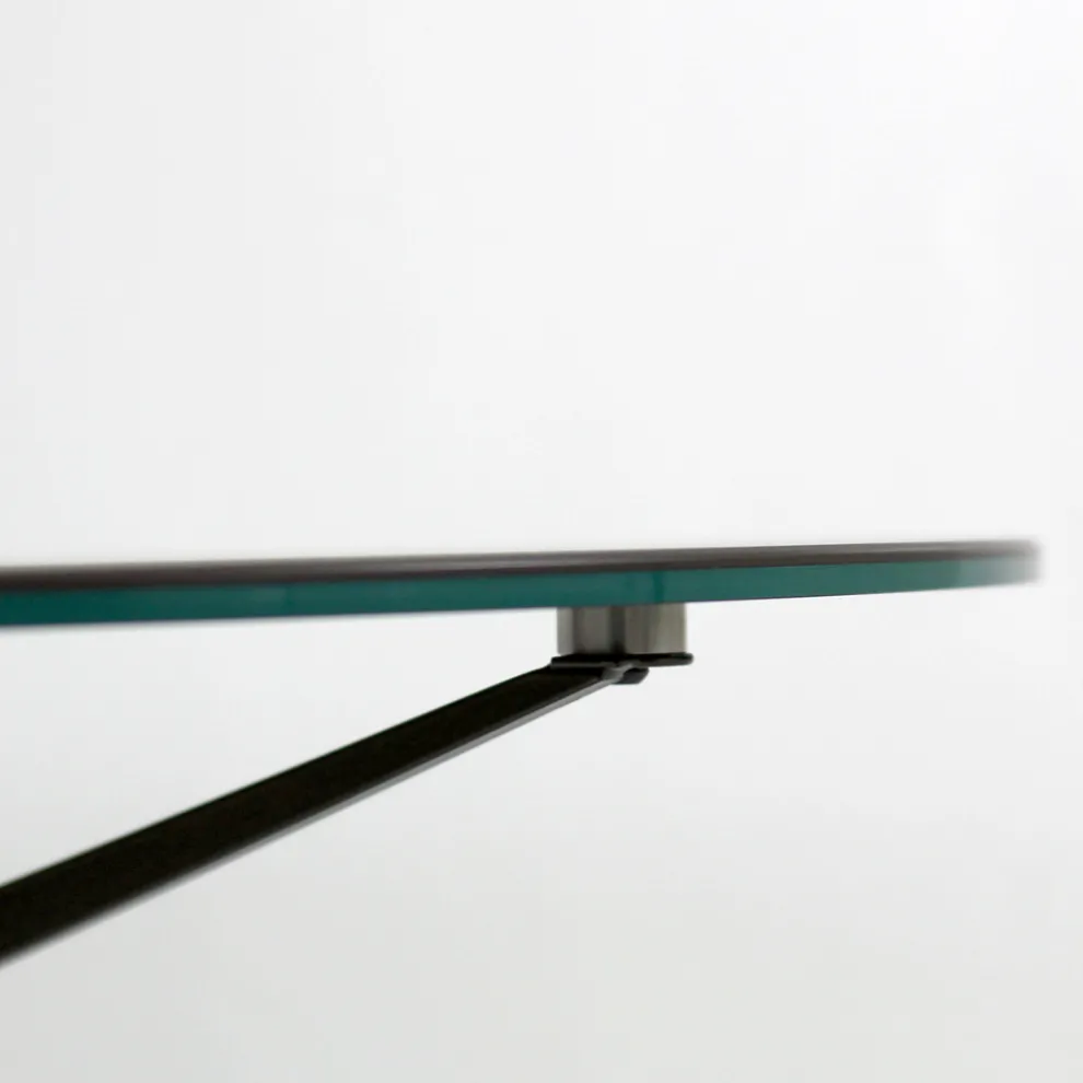 Couchtisch mit runder Platte aus Steinzeug, hergestellt in Italien – Siste