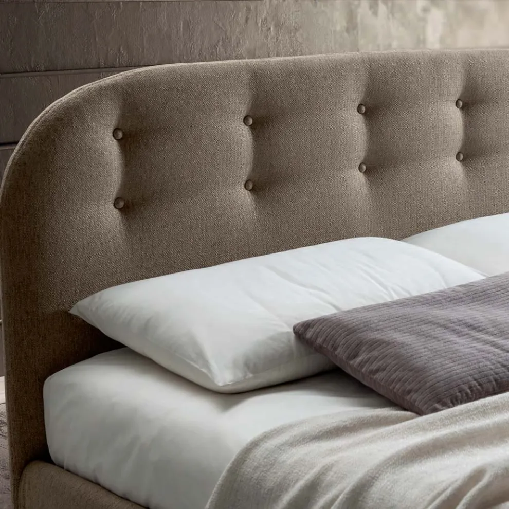 Doppelbett 160x190 mit geschwungenen Linien und Knöpfen Made in Italy - Oriente