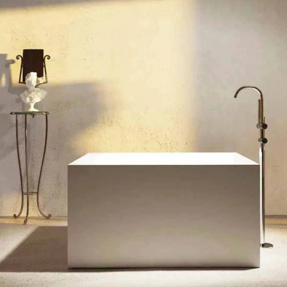 Design quadratische Badewanne freestanding Argentera, made in Italy