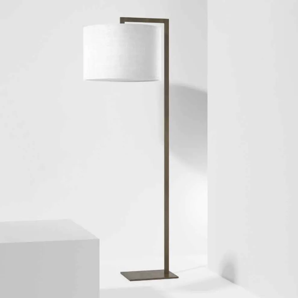 Design Stehleuchte aus Metall mit Leinen Lampenschirm Made in Italy - Bali