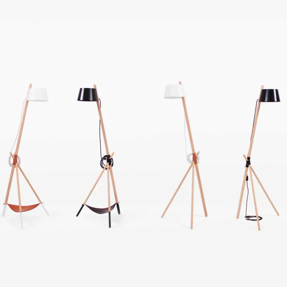 Design Stehleuchte aus Buchenholz und lackiertem Metall - Avetta