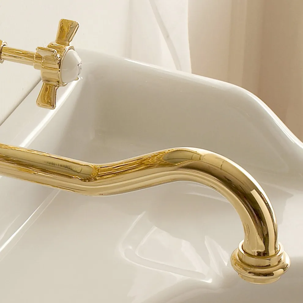 Design und Vintage Made in Italy Waschbecken/Wandarmatur
